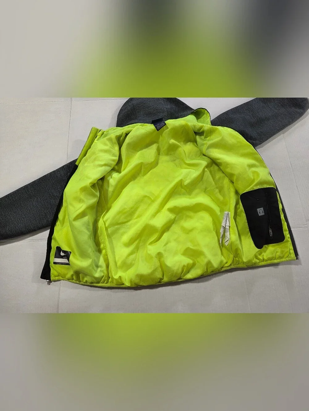 Nike Boys' Black & Neon Green Hooded Puffer Jacket